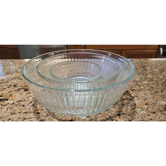 Vintage Set of 3 Pyrex Ribbed Clear Glass Nesting/Mixing Bowls 7401-S 7402-S 740 - Picture 1 of 10